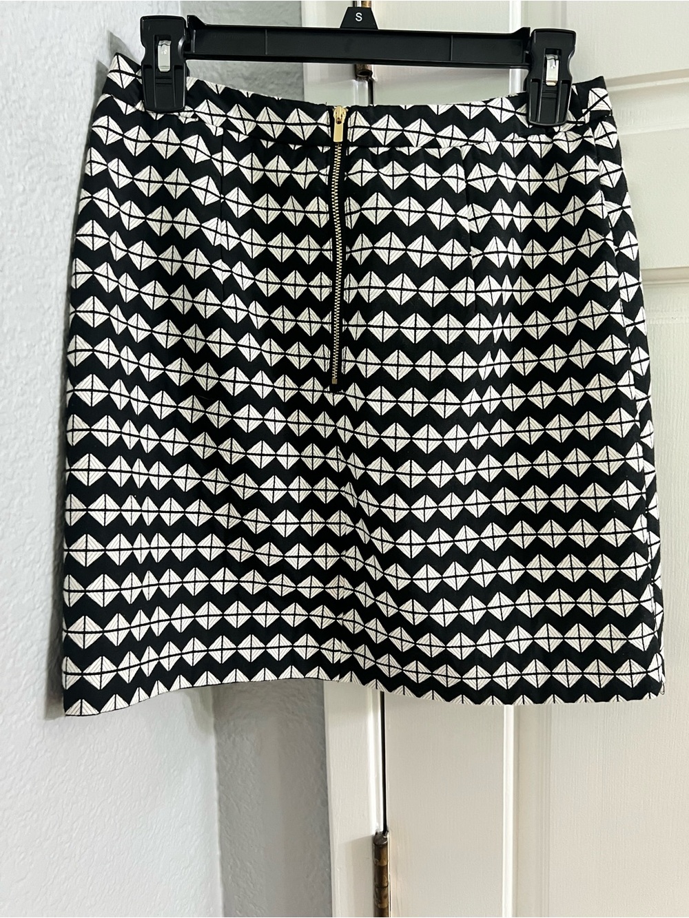 H&M geometric asymmetrical skirt - Picture 3 of 6